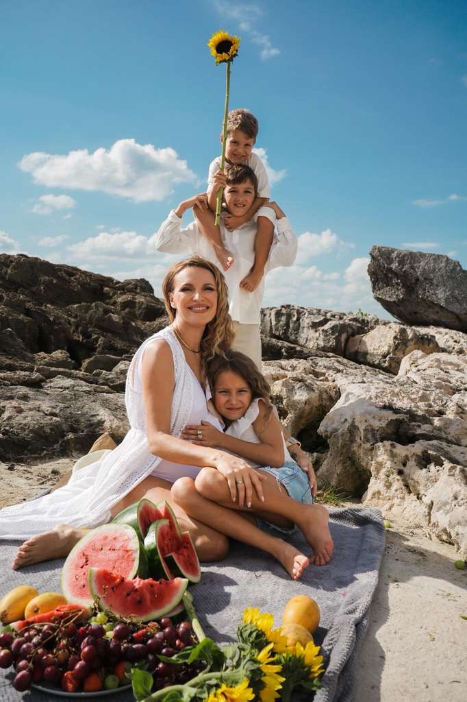 Mother and children at golden hour, Riviera Maya