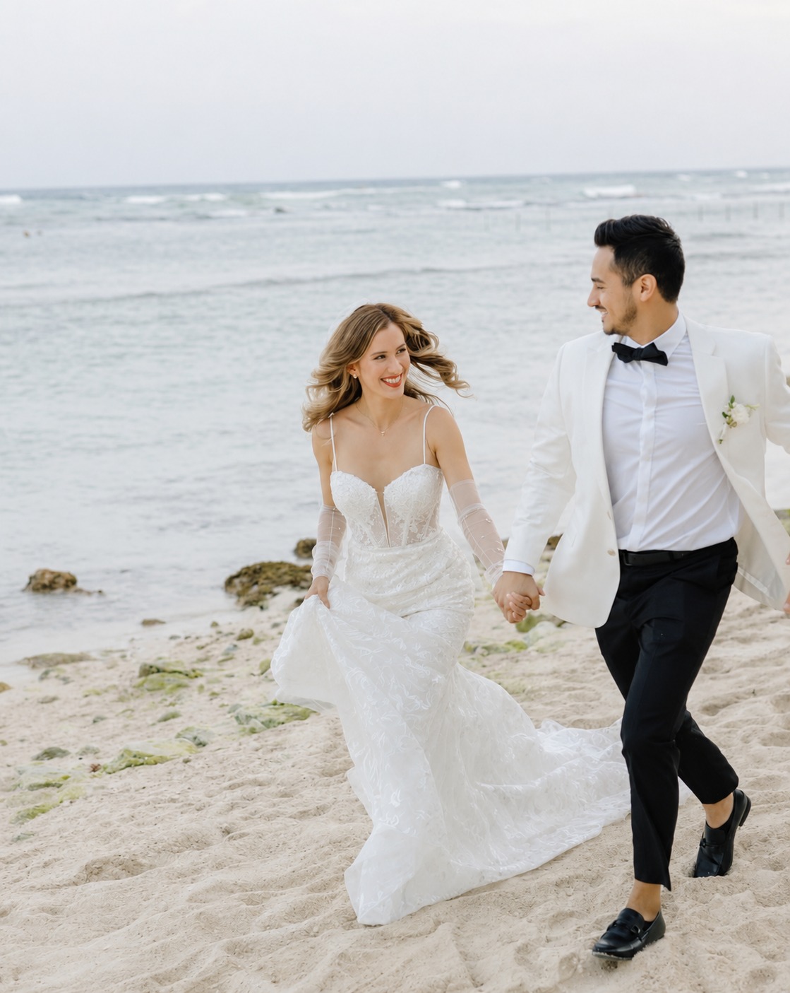 Wedding couple, beach editorial - Riviera Maya