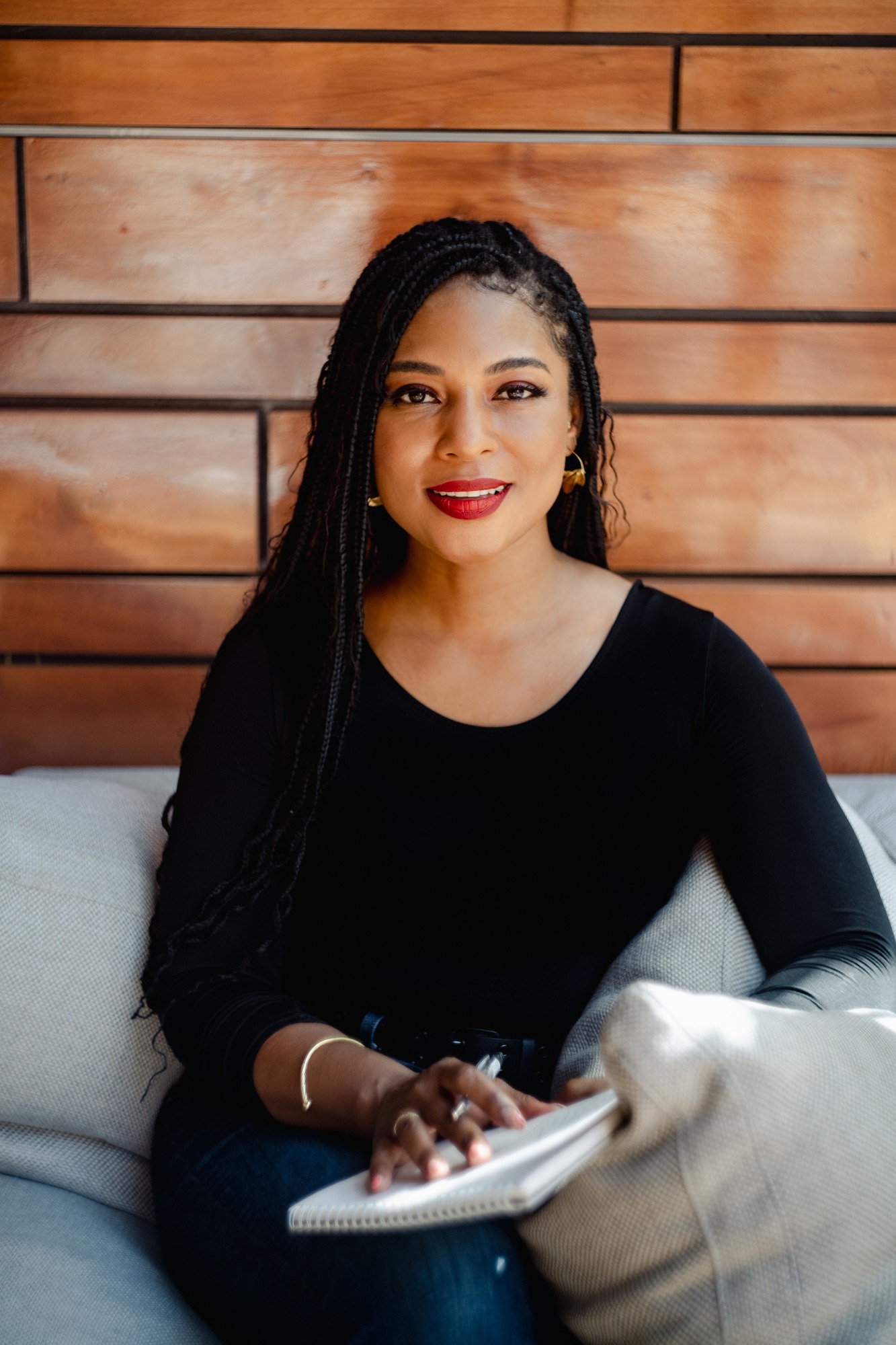 Editorial personal-branding portrait